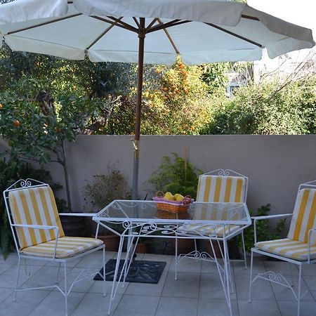 Kalamata Beach Maizonette Ground Floor And Semi-Basement With Yard Bagian luar foto