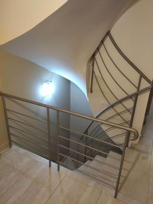 Kalamata Beach Maizonette Ground Floor And Semi-Basement With Yard Bagian luar foto